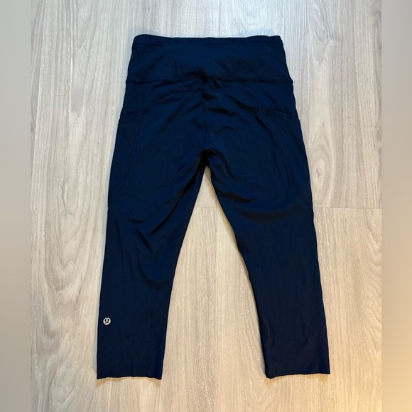 Lululemon Fast & Free Crop II 19” True Navy Nulux Leggings – Size 6, Like New - Picture 7 of 8